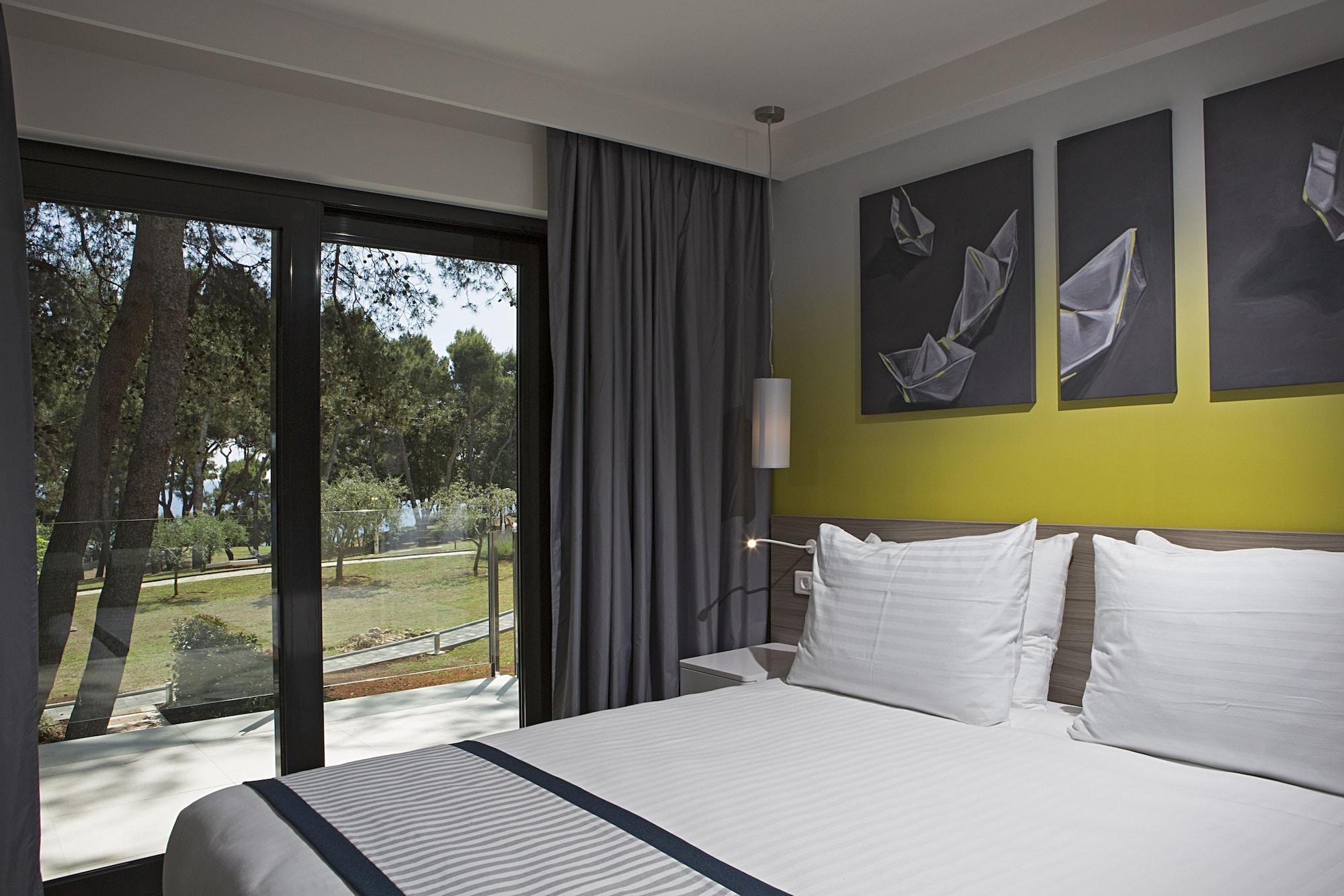 Hotel Park Plaza Arena 3*