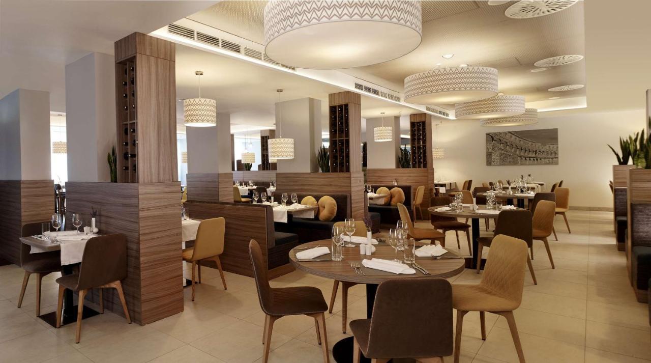 Park Plaza Arena 3* Pula